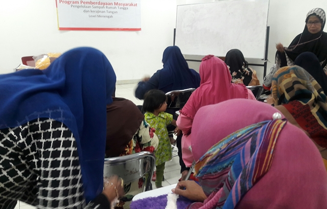 Alfamart Berikan Pelatihan Kaum Hawa