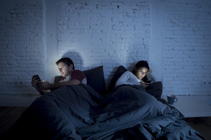8 Hal Tak Terduga yang DiamDiam Membuat Anda Sulit Tidur Nyenyak