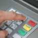 Hiiiy… Ternyata Mesin ATM Sama Kotornya Dengan Toilet Umum!
