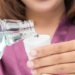 Jangan Asal Pilih, Ini 3 Jenis Obat Kumur Menurut Fungsinya