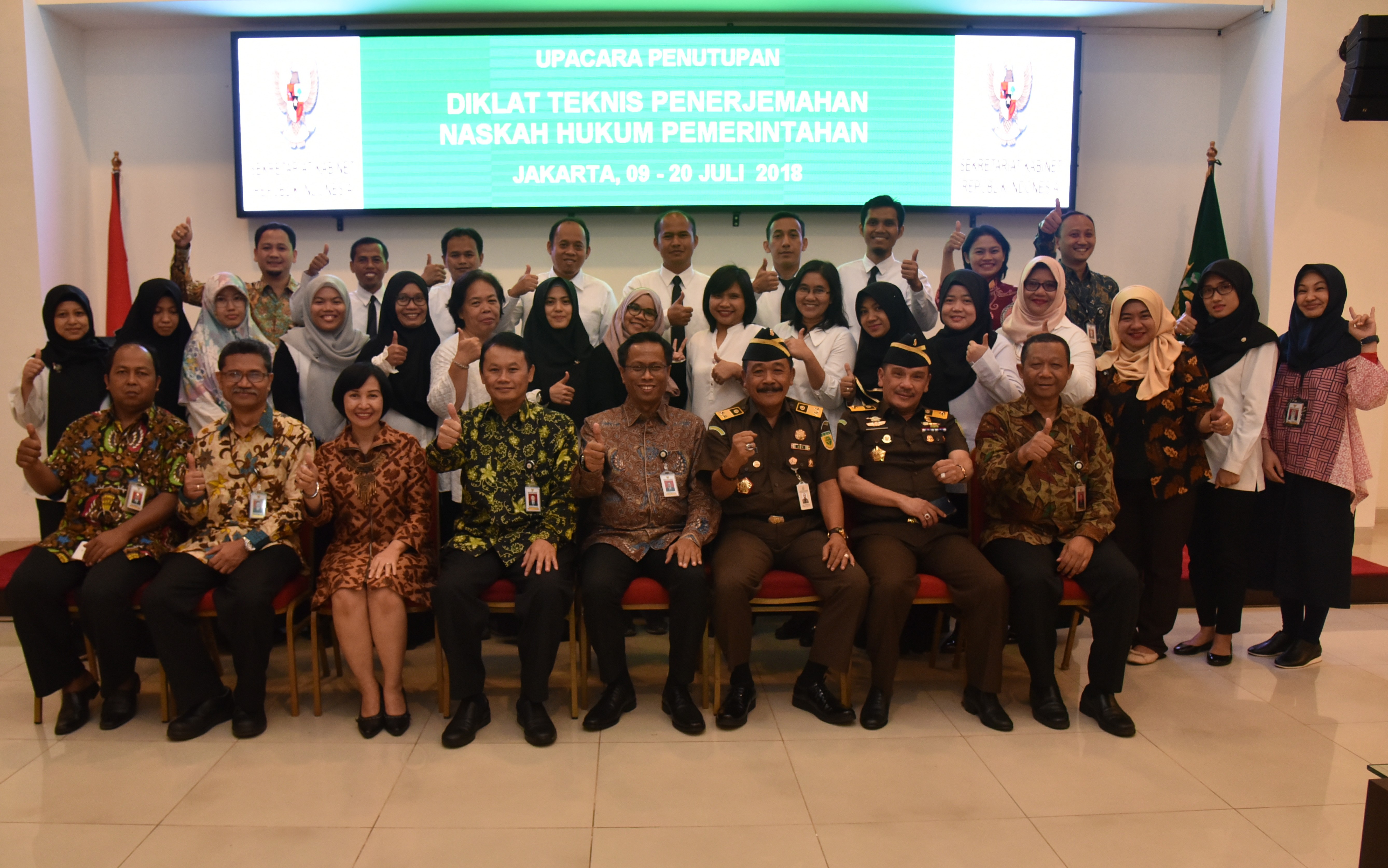 Tutup Diklat Penerjemah, Yuli: ‘Be Proud to be a Translator and Do Your Best’