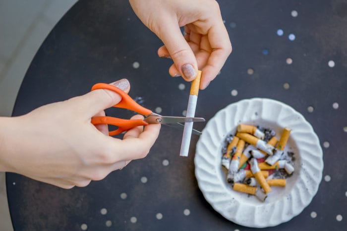 melawan rasa ingin merokok