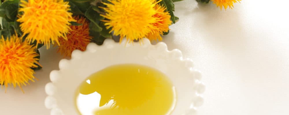 Mengulik Segudang Khasiat Minyak Safflower untuk Kecantikan Kulit
