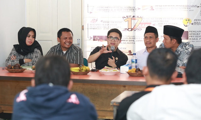 Bisa Nyoblos Asal Sudah 17 Tahun