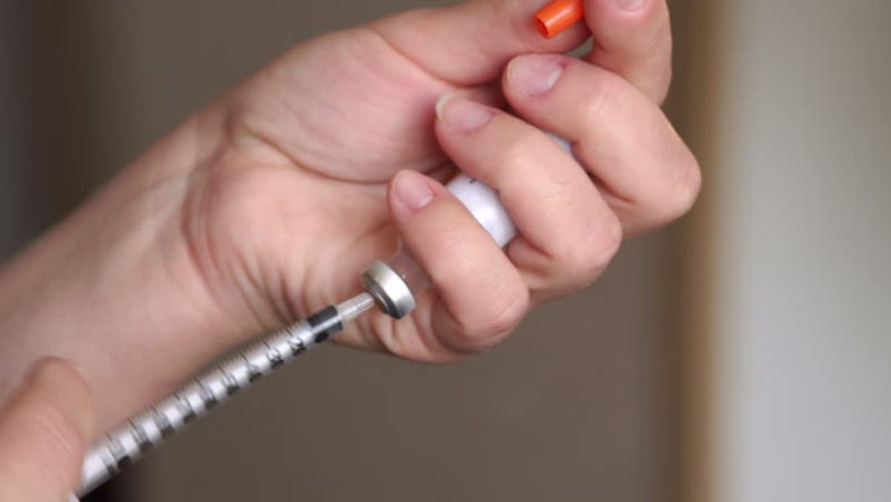 suntik insulin