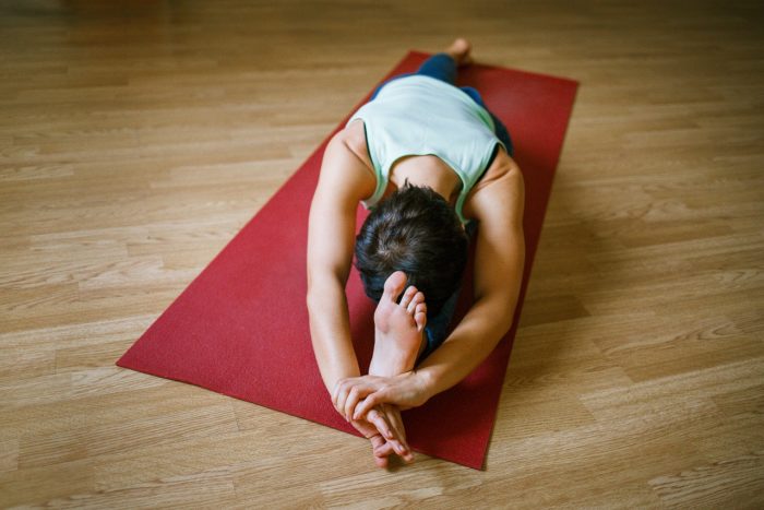 pose yoga saat puasa