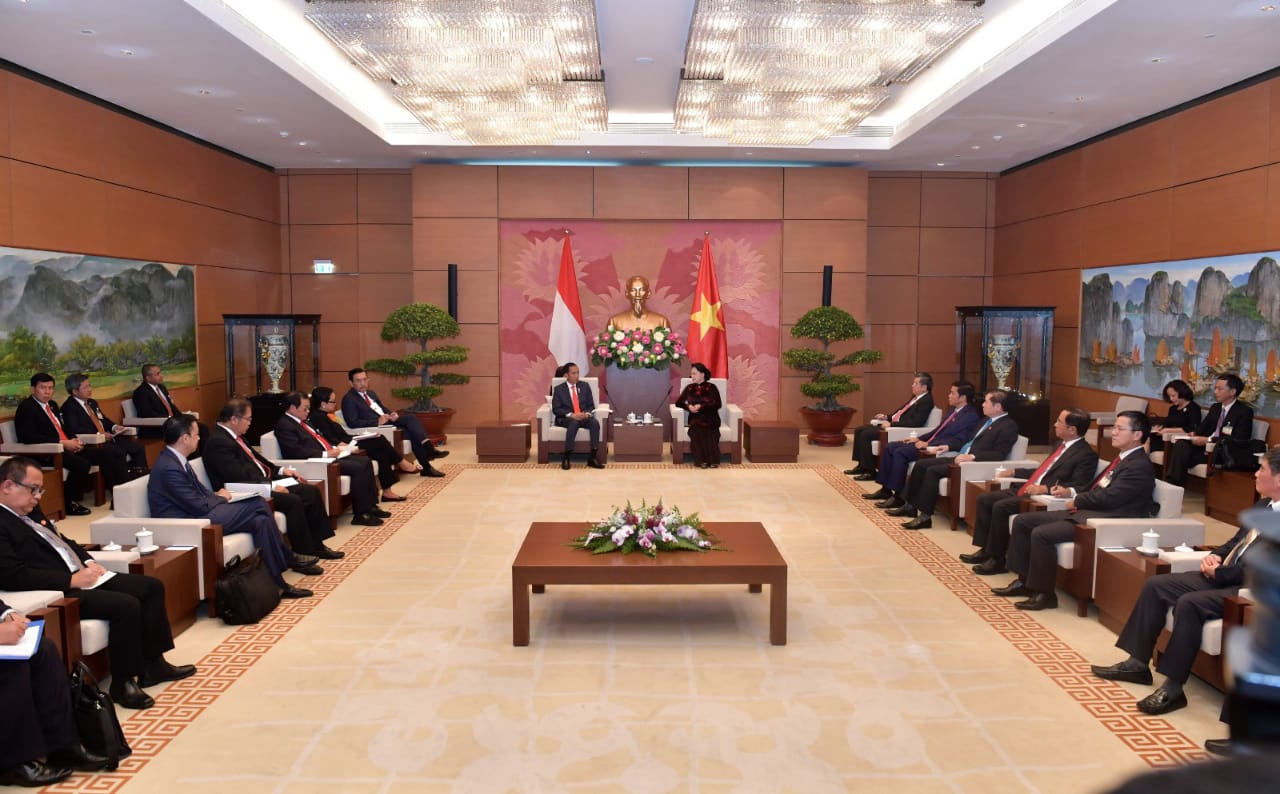 Bertemu Parlemen Vietnam, Presiden Bicarakan Kerja Sama ‘People to People’ dan ‘Sister City’