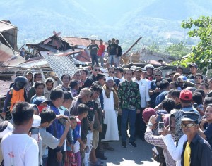 Pemerintah Siapkan Pesawat Khusus Untuk Suplai Makanan Korban Gempa di Palu