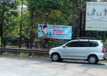 Dipasang Kaukus Ibu Rumah Tangga, Spanduk Dukungan Jokowi-Ma’ruf Bertebaran di Banten