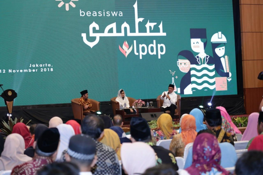 Pemerintah Luncurkan Program Beasiswa Santri LPDP
