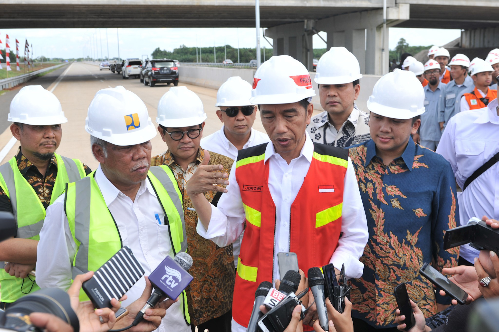 Tinjau Tol Sumatera, Presiden Jokowi Berharap Tol Bakauheni-Palembang Selesai Pertengahan 2019