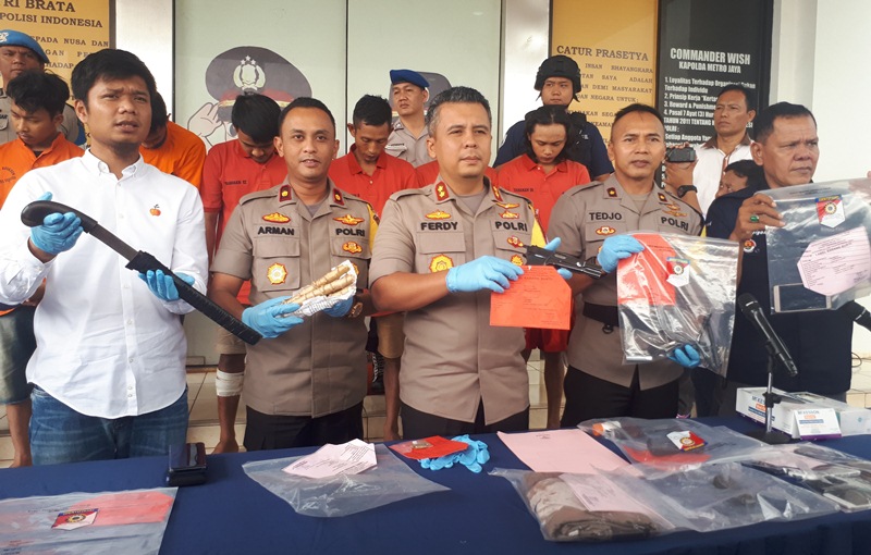 Penembak Penjaga Toko Didor