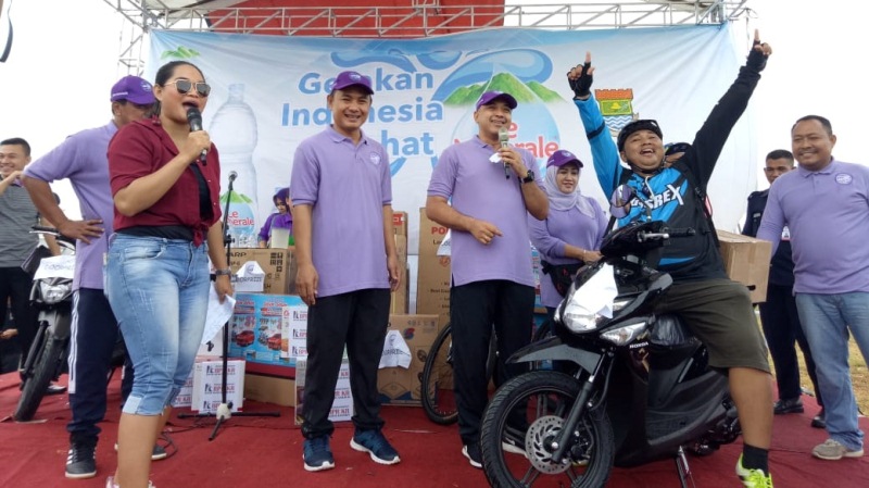 Bupati Bagikan Sepeda Motor di Fun Bike