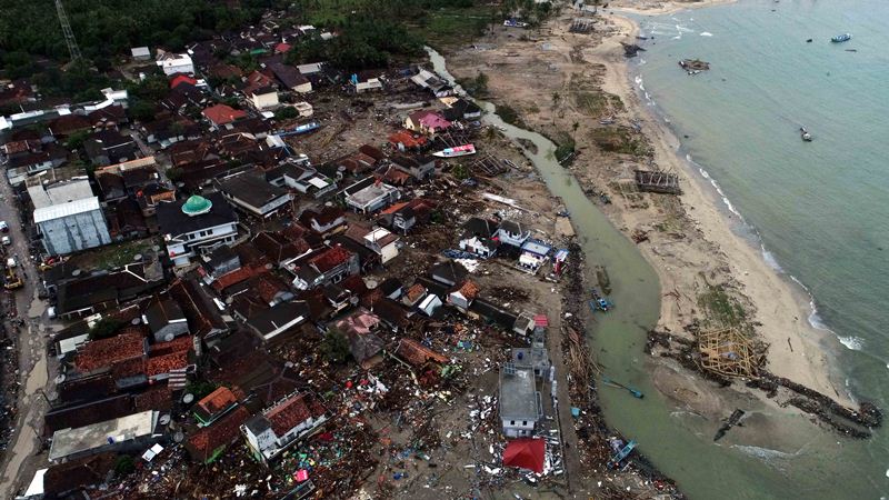 Evakuasi di Daerah Terisolir, Banyak Jenazah di Laut