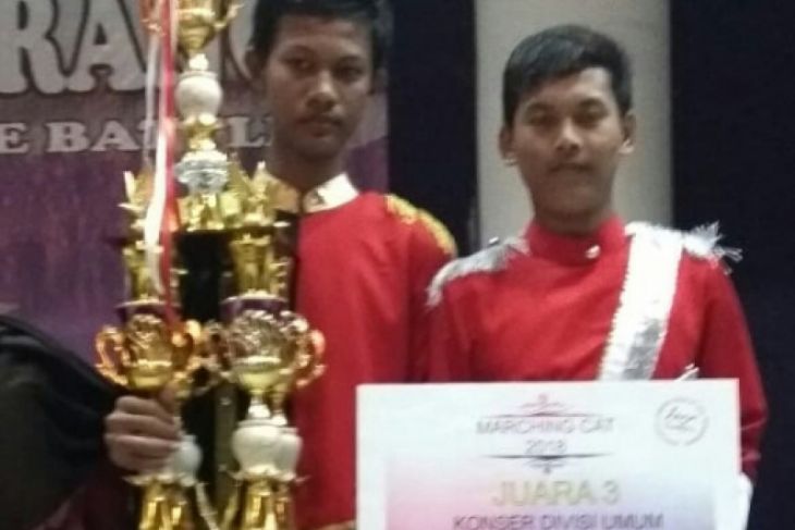 Satria AL Khairiyah Raih Juara Marchingband Festival