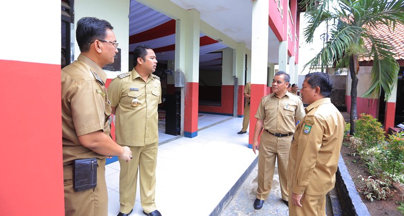 Bekas Gedung SD Dibangun Pusat Oleh-oleh