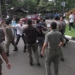 Bentrok di Depan Puspem, Batu Beterbangan 9 Orang Luka-Luka