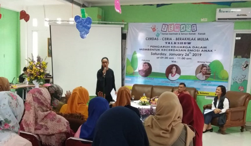 Keluarga Pengaruh Kecerdasan Anak