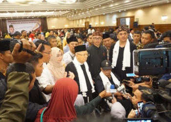 KH Ma’ruf Amin Terima Gelar Sebagai Tokoh Sesepuh Pasundan