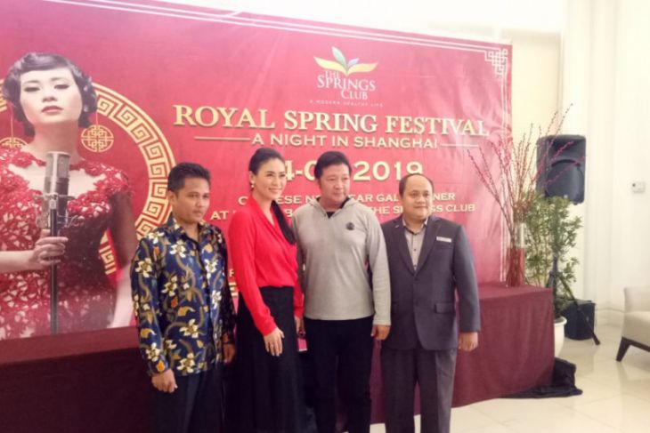 Satu Meja “Royal Spring Festival” Dibanderol Rp10 Juta Terjual Habis