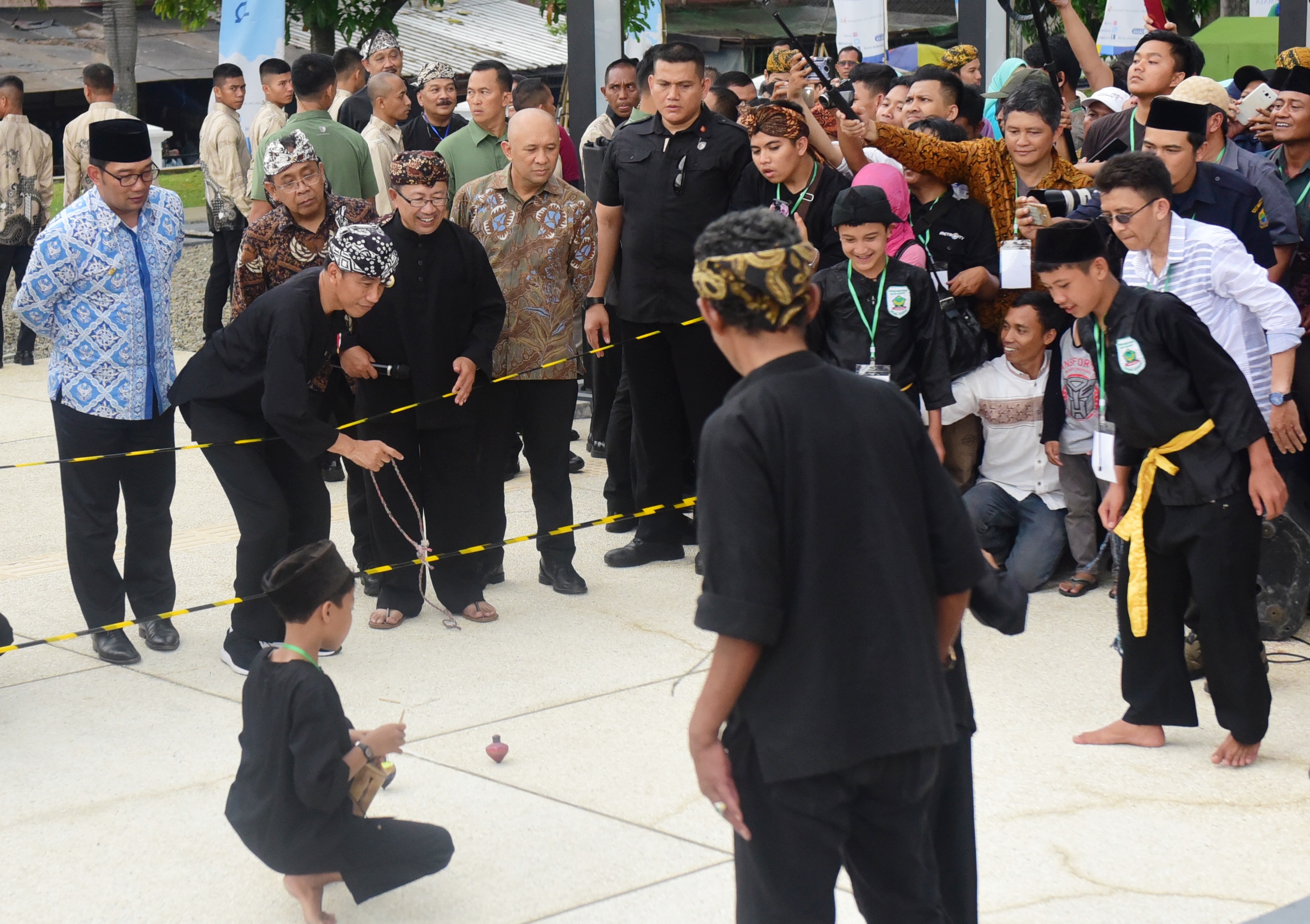Presiden Jokowi: Alun-Alun Itu Ruang Publik, Sosial, Budaya, dan Demokrasi