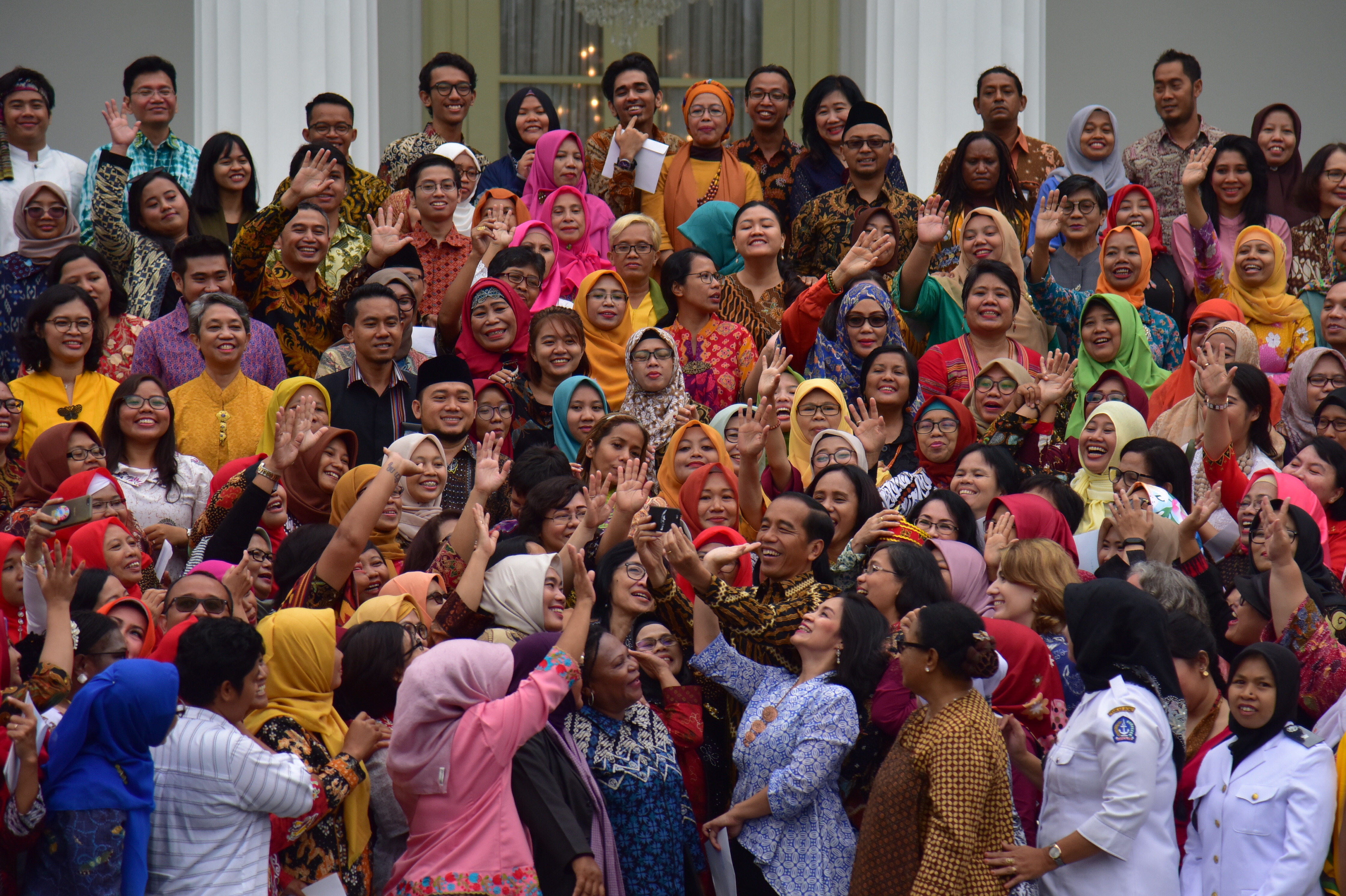 Terima Perempuan Arus Bawah, Presiden Jokowi Jelaskan Program Perlindungan Sosial Untuk Rakyat