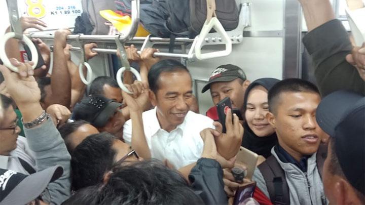 Sebut Goyang 1 Cm Saja Tidak Bisa, Presiden Jokowi: Saya Bukan Sekali Dua Kali Naik KRL