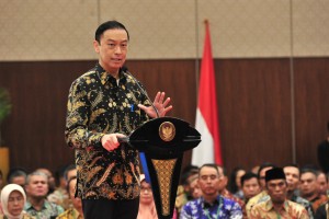 Kepala BKPM Thomas Lembong menyampaikan laporan pada Rakornas Investasi 2019, di Nusantara Hall, ICE BSD, Tangerang Selatan, Selasa (12/3)  siang. (Foto: JAY/Humas)