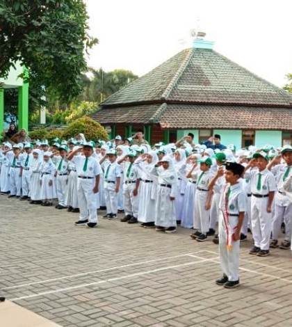 Kepala Kantor Kemenag Tangsel Beri Motivasi Kepada Siswa MIN 3 Tangsel