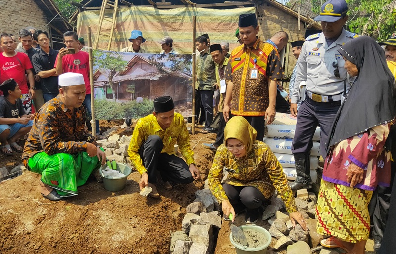 Tatu Sayangkan Bantuan RTLH dari Pemprov Minim