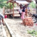 Seragam dan Rapi dengan Pagar Bambu