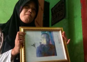 Korban Kecelakaan Beruntun Dimakamkan di Sepatan