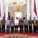 Presiden Jokowi Terima Pimpinan KPU di Istana Merdeka