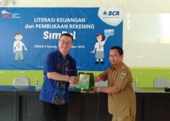 Melalui Edukasi Financial Literacy di SMAN 3 Serang, BCA Dorong Generasi Muda Cerdas Financial