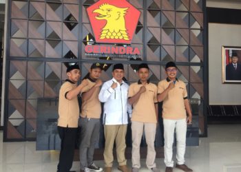 Bawa Slogan BERMUTU, Abi Mus Daftar Balon Walikota Tangsel ke Partai Gerindra