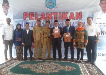 Ketua RT dan RW Kelurahan Pondok Benda Dilantik Bersamaan