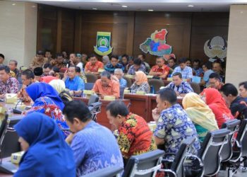 Lewat Telekonferensi, Arief: Beri Contoh yang Baik Kepada Masyarakat