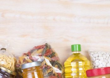 Ini Dia Tips Menjaga Makanan Tetap Bersih Saat Banjir