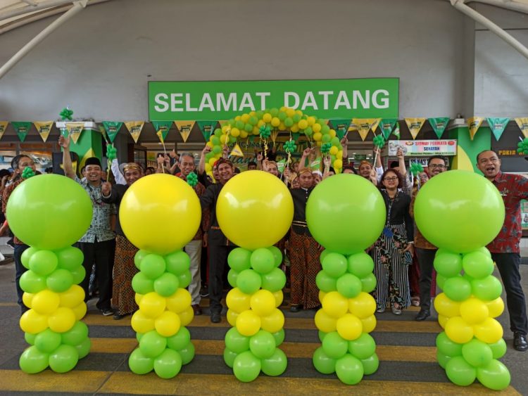 Launching Giant Tampil Beda di Giant Ekspres Lebak Bulus. (KEY)