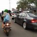 PSBB di Tangsel Tak Efektif, Pengendara Bebas Lalu Lalang di Depan Kantor Airin
