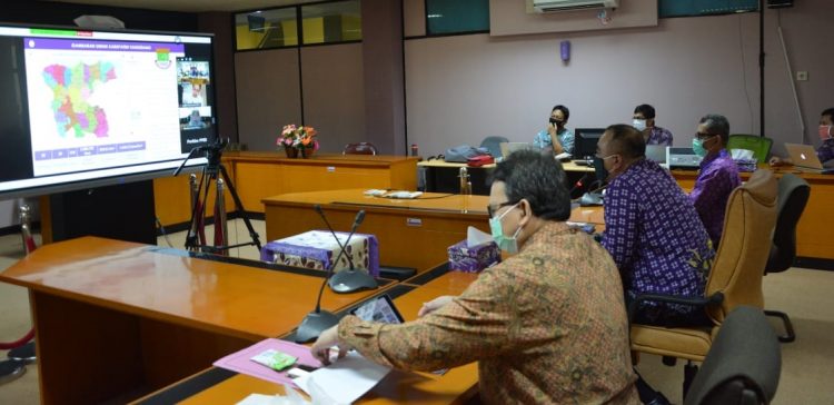 Video conference Bupati Tangerang Zaki Iskandar dengan Kemen PUPR. (IST)