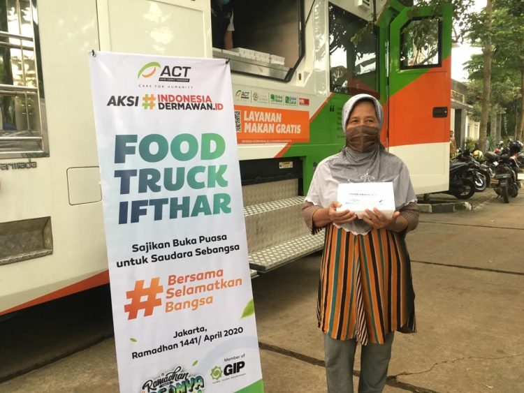 #OperasiMakanGratis di Cilenggang, Serpong, Kota Tangsel. (IST)