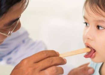 8 Manfaat Minyak Rosehip untuk Kecantikan Kulit