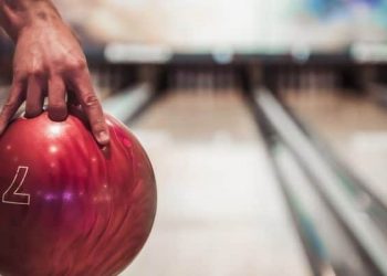 Manfaat Bermain Bowling untuk Kesehatan Tubuh Anda