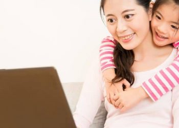 Tips Ampuh Tetap Produktif Kerja di Rumah Sambil Mengurus Anak