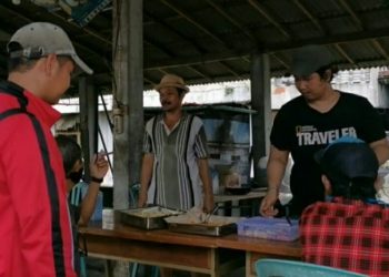 Pemuda di Pamulang Buka Posko Makanan Gratis untuk Ojol