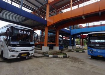 Bus AKAP dan AKDP di Terminal Pondok Cabe  Tak Layani Penumpang