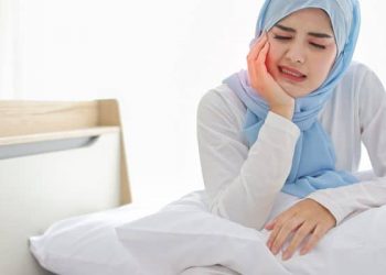 3 Langkah Mencegah Ngilu Akibat Gigi Sensitif Saat Puasa