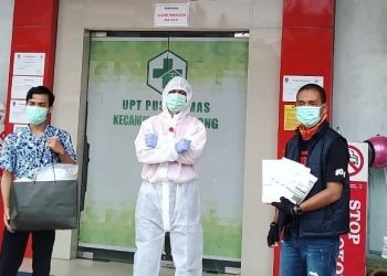 Komunitas Mobil Honda Salurkan Bantuan APD dan Sembako