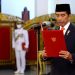 Presiden Jokowi Lantik KSAL dan KSAU di Istana Negara